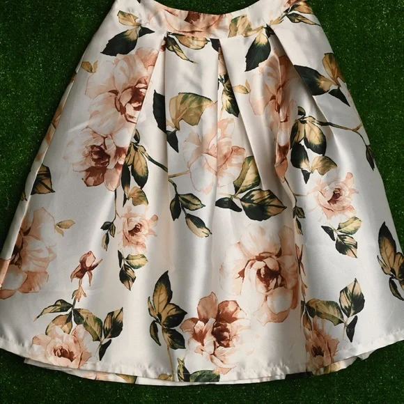 Forever 21 Skirts White Floral Knee Length Skirt Poshmark